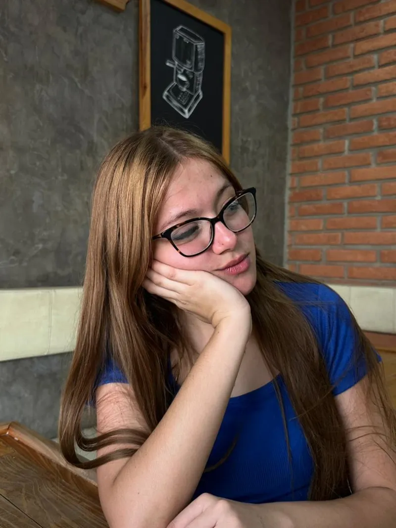 Retrato profesional de Giancelis Duque - Creadora de contenido y editora de video